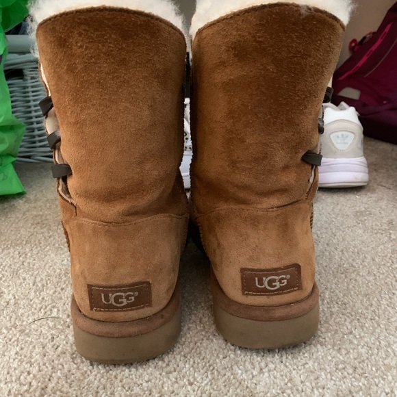 women’s UGGs chestnut brown - Picture 3 of 5